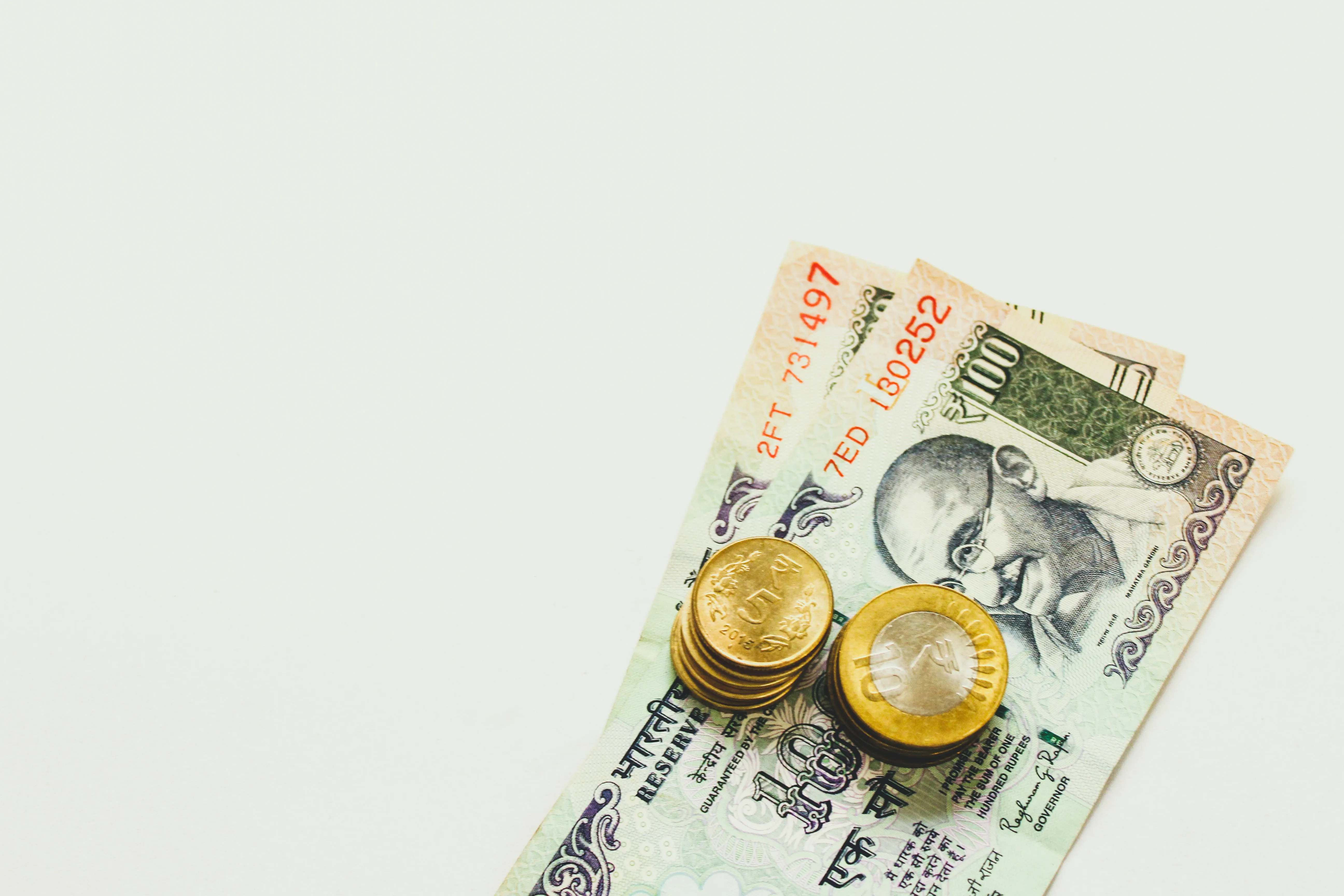 Oyo Seeks Fresh Funding of INR 1,000 Crore Amid Valuation Drop and Strategic Shifts